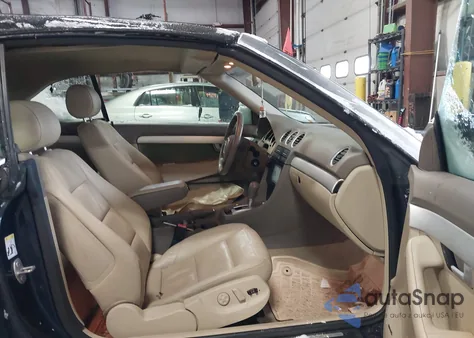 2009 Audi A4 2.0T Special Edition z USA, uszkodzony, nr VIN WAUAF48H19K010832